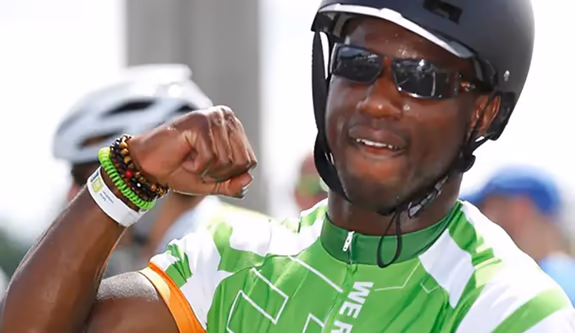 Huntington Pelotonia participants celebrating