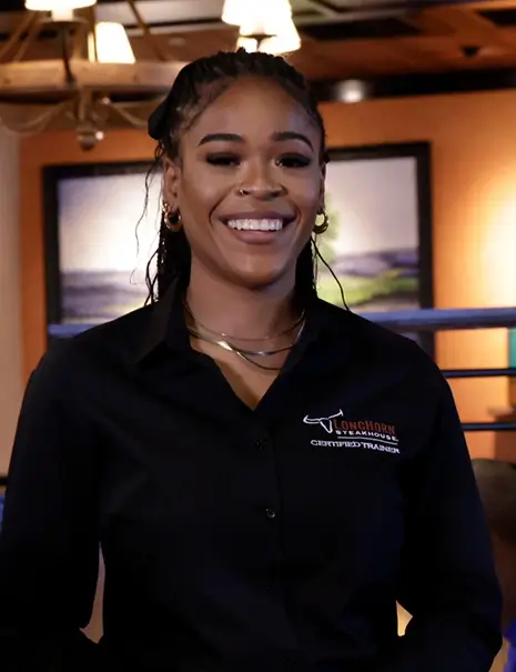 LongHorn Steakhouse hourly employee testimonial: Sharrell, Bartender/NRO CT