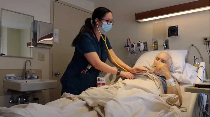 Video: Meet Janet, a nurse on Pratt 4 South.
