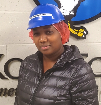 Dieynaba, a Koch Foods employee, comments on the company’s diversity and welcoming environment 