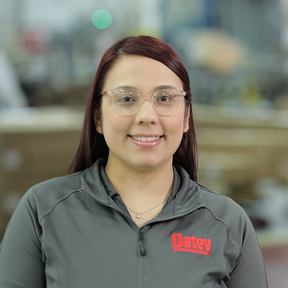 Jennifer, Socia comercial de Recursos Humanos I, empleada de Oatey